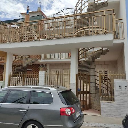 Casa Vacanza Villa Teresa Dix Torre Lapillo Exterior foto